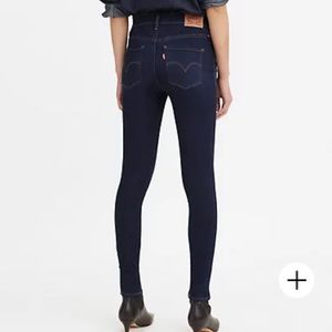 Levi’s skinny jeans